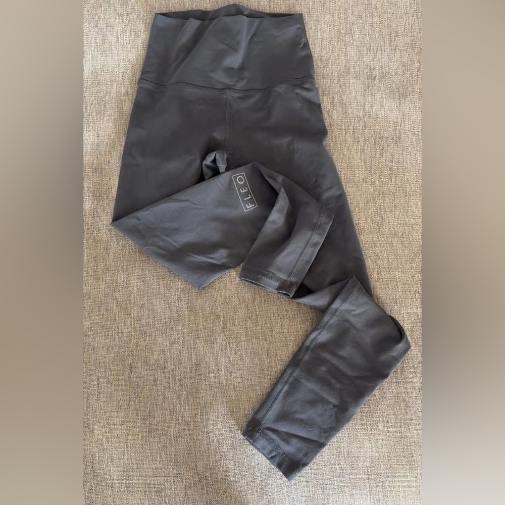 Fleo Charcoal Leggings